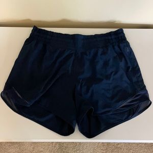 Lululemon Hotty Hot High Rise Lined - Size 6 Tall Shorts
